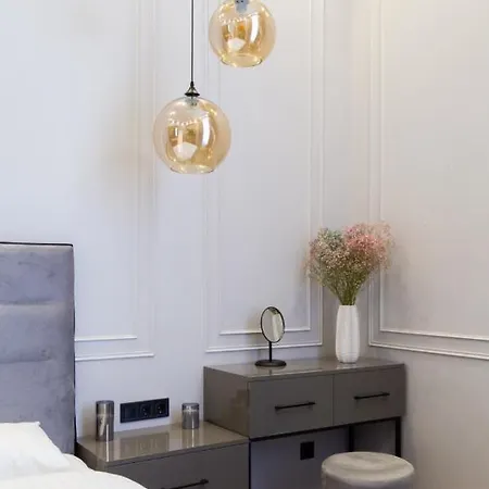 кості левицького 11 Apartamento *