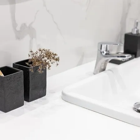 Apartamento кості левицького 11