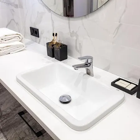 кості левицького 11 *