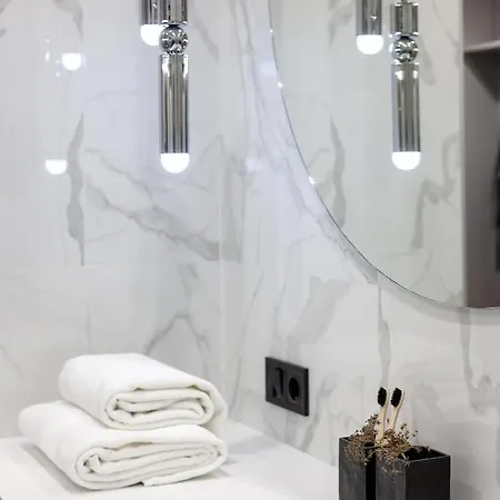 кості левицького 11