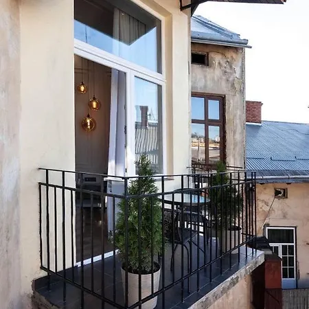 кості левицького 11 * Leópolis
