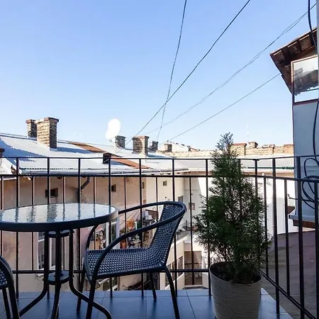 Apartamento кості левицького 11 Leópolis