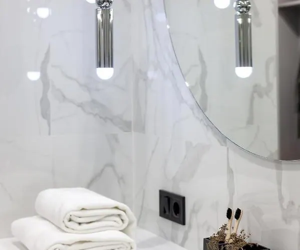 кості левицького 11